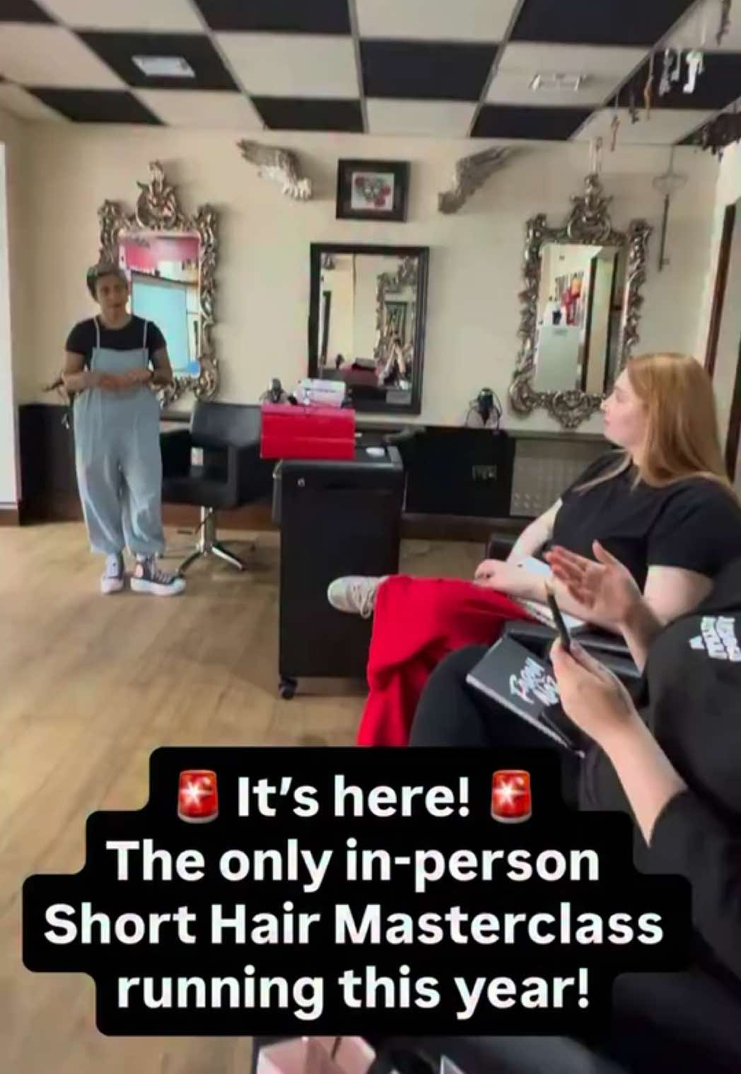 @Short Hair Cutting Specialist