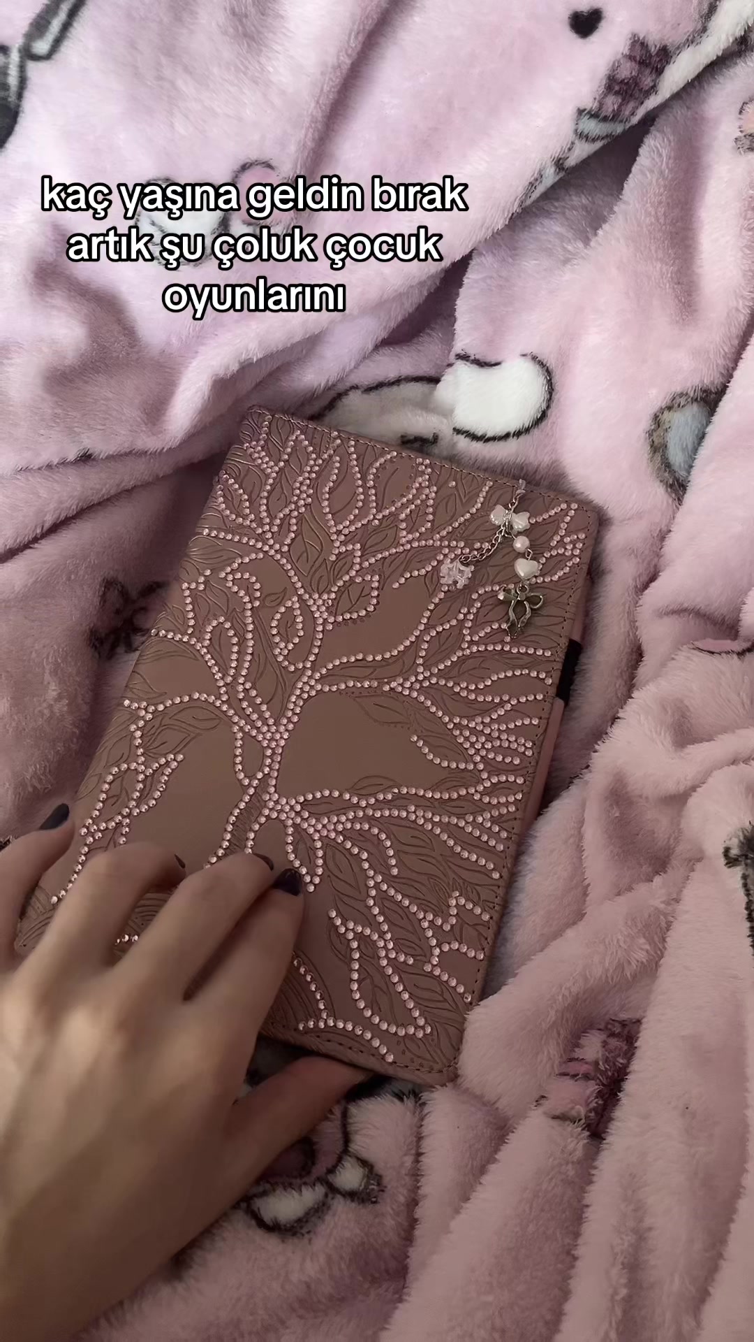 @୨ৎ𝒎𝒂𝒓𝒄𝒆𝒍𝒊𝒏𝒆