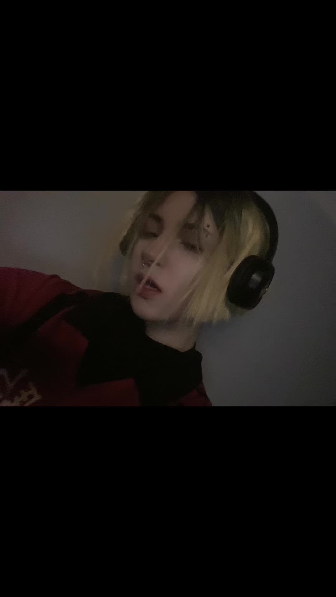 @nikk .-.
