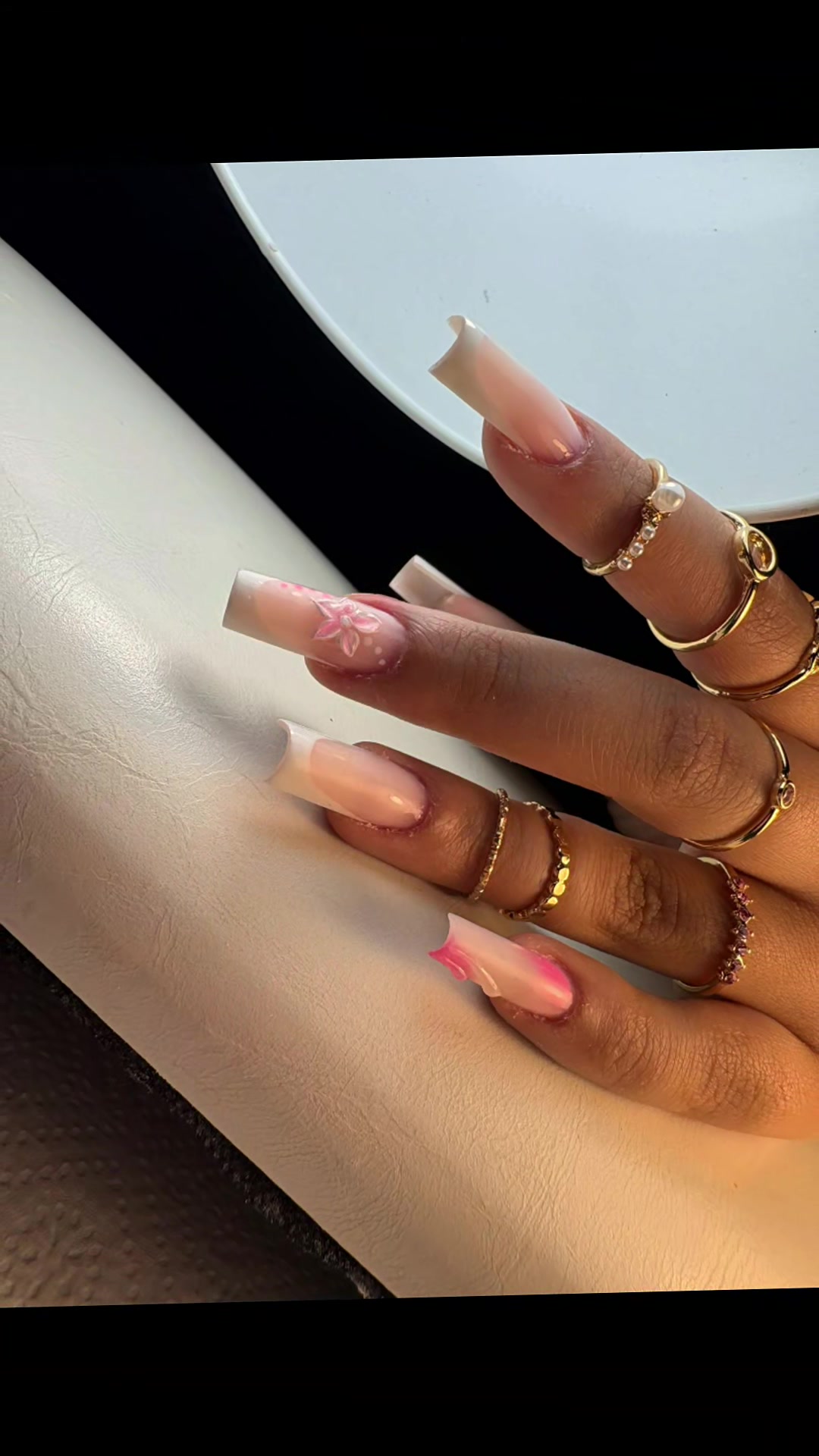 @nailsvioleta