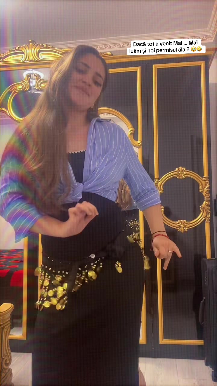 @__anaaa18__