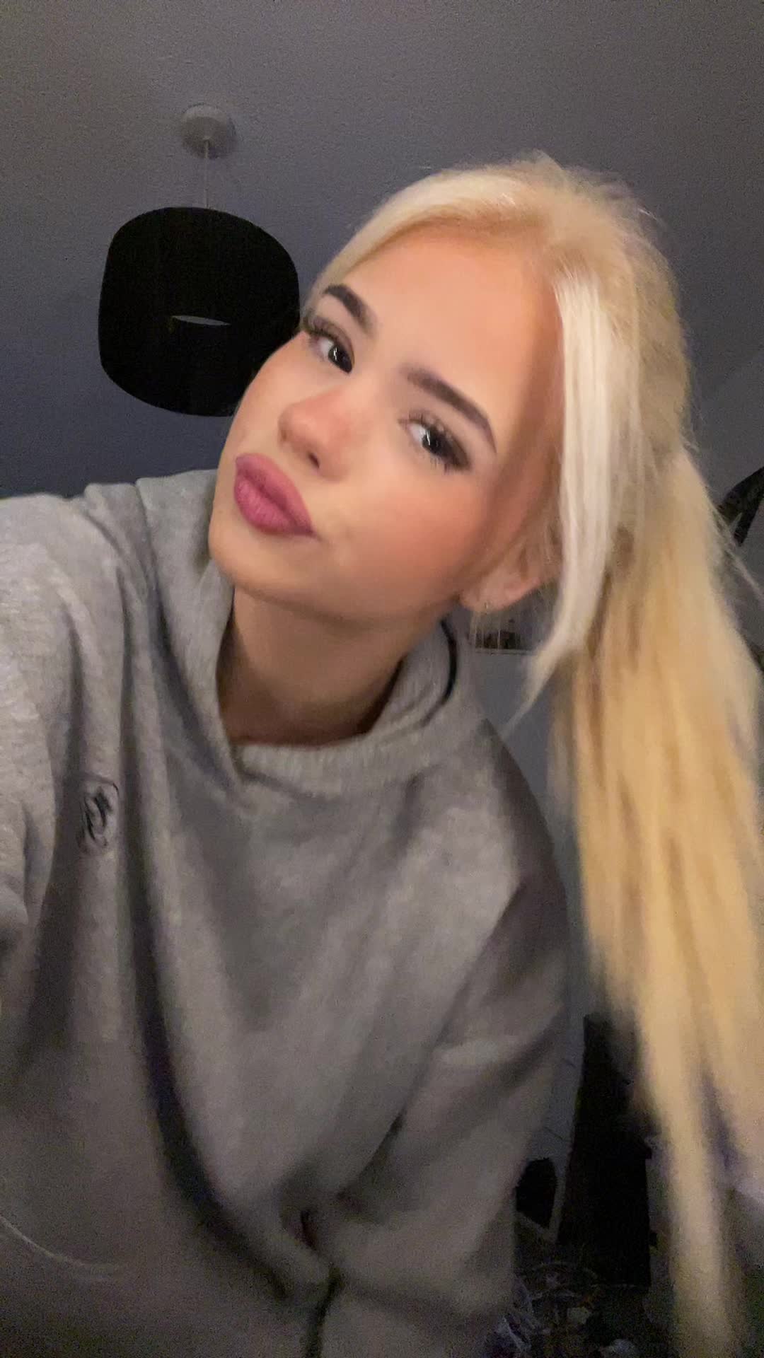 @💎𝐌𝐈𝐊𝐀 𝐁𝐑𝐎𝐎𝐊𝐒💎