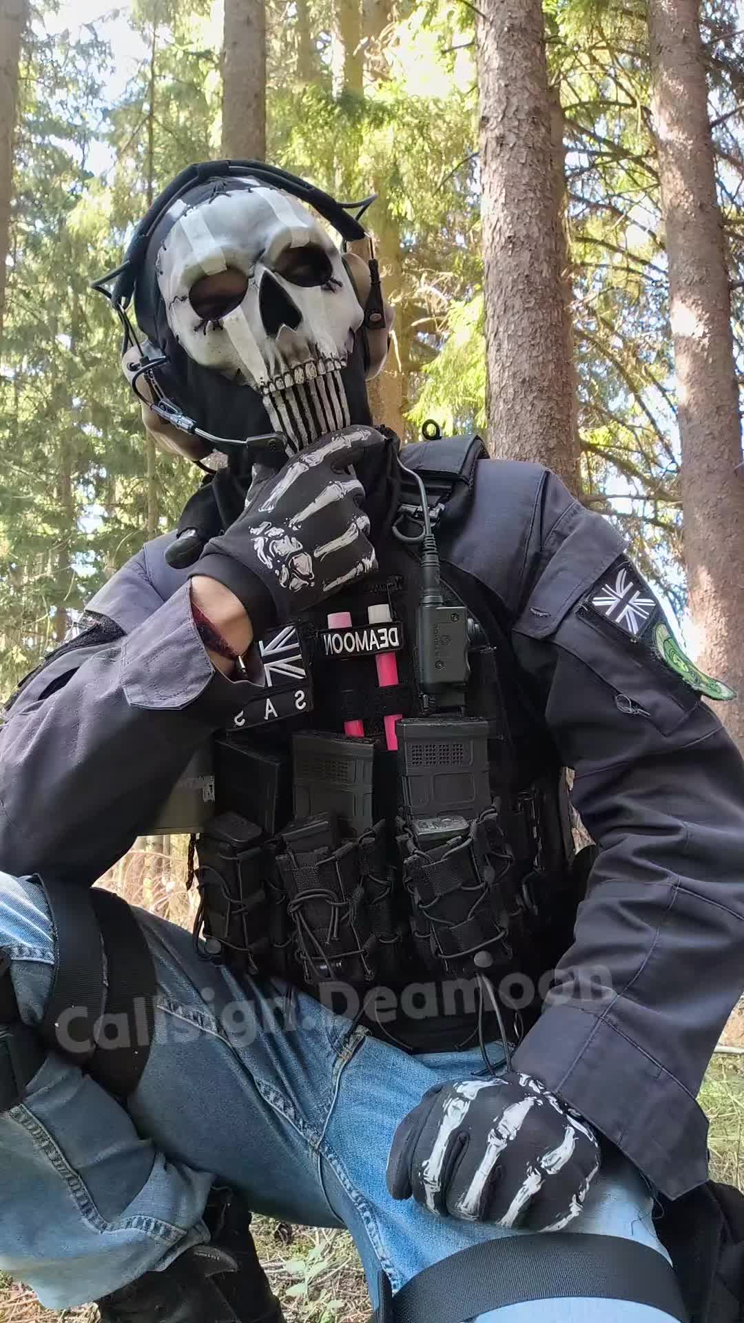 @Deamoon