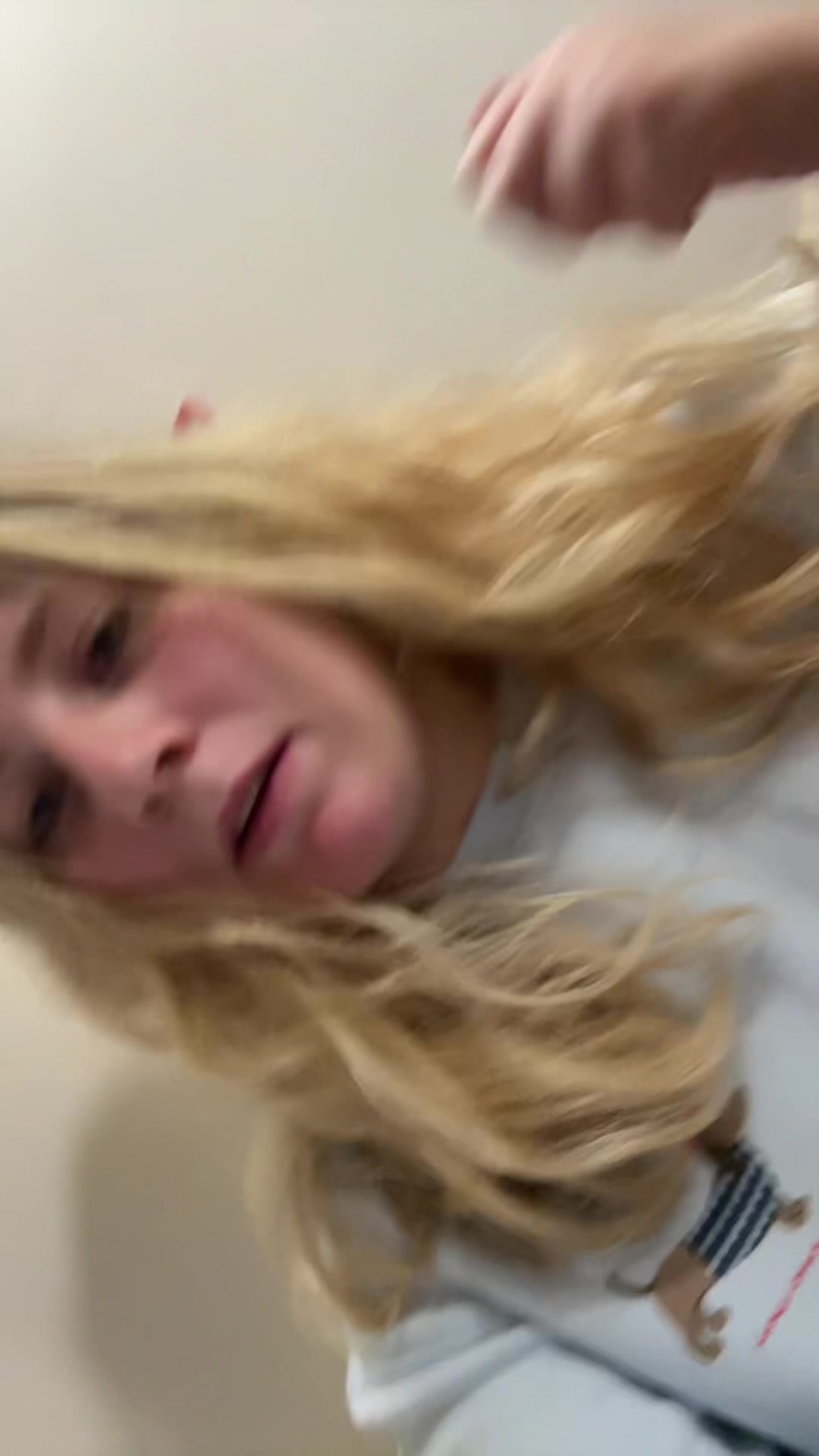 @Lou aka laura