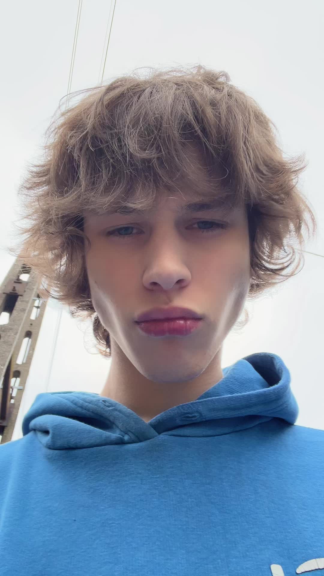 @zxckinder