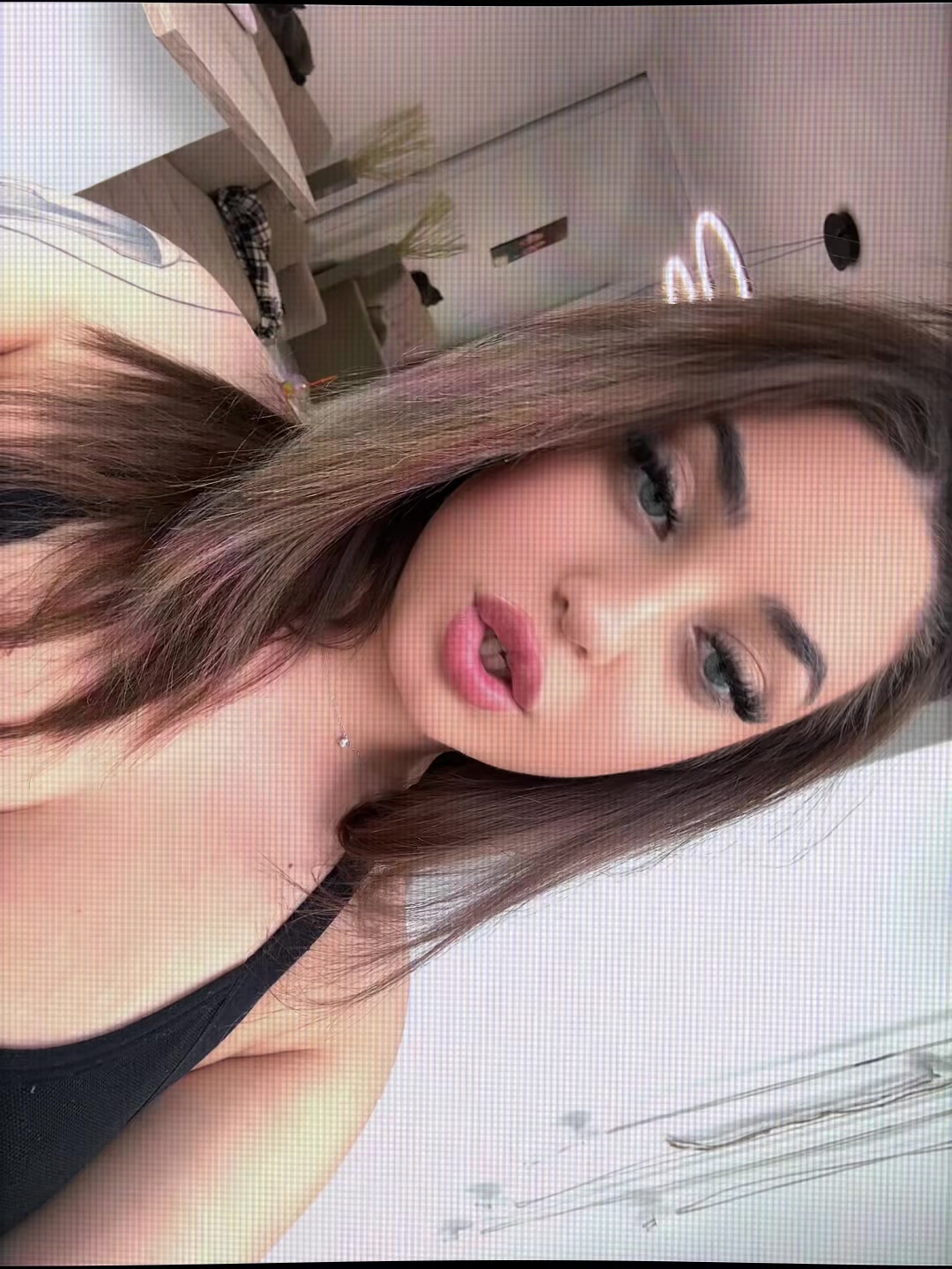 @𝓐𝓷𝓭𝓻𝓮𝓮𝓪🦋