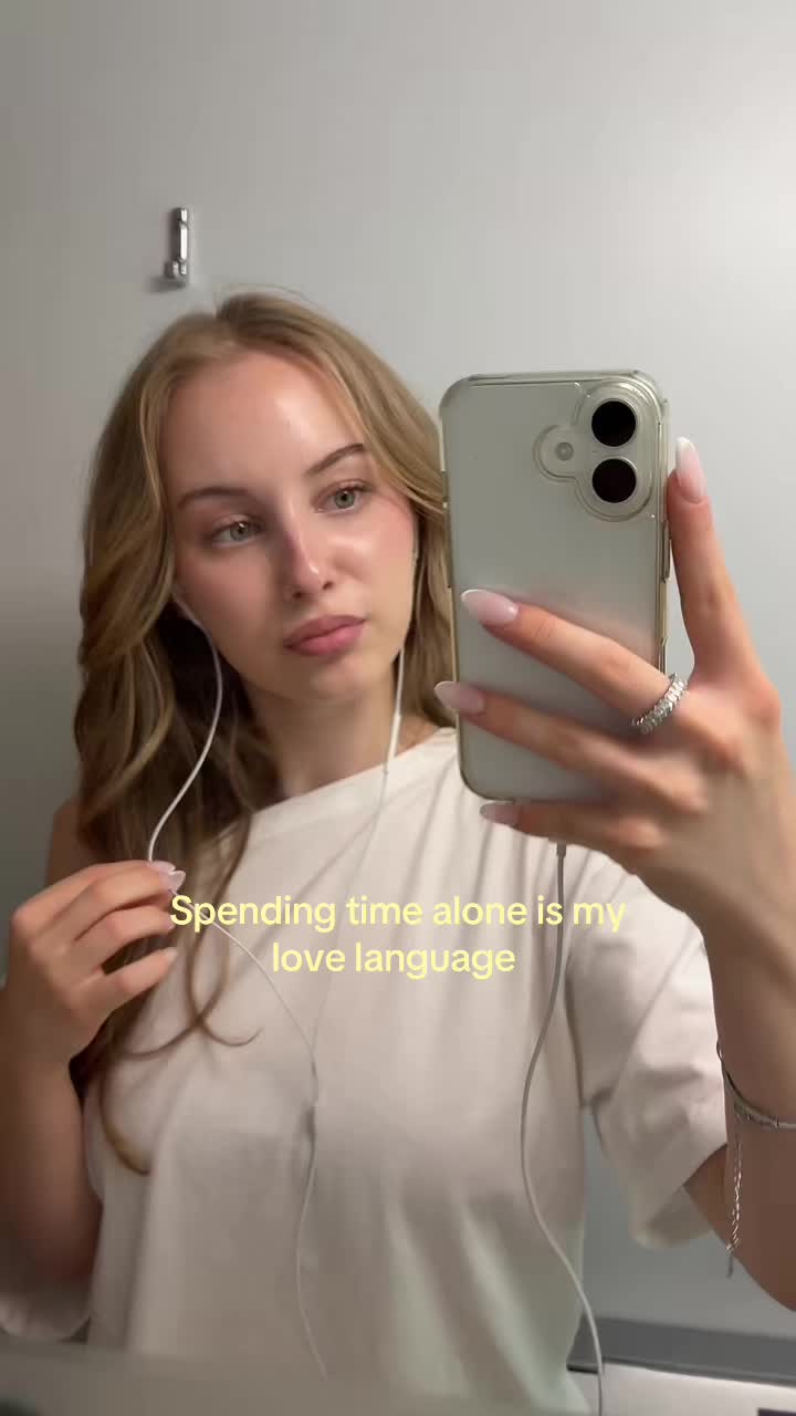 @feechenrina