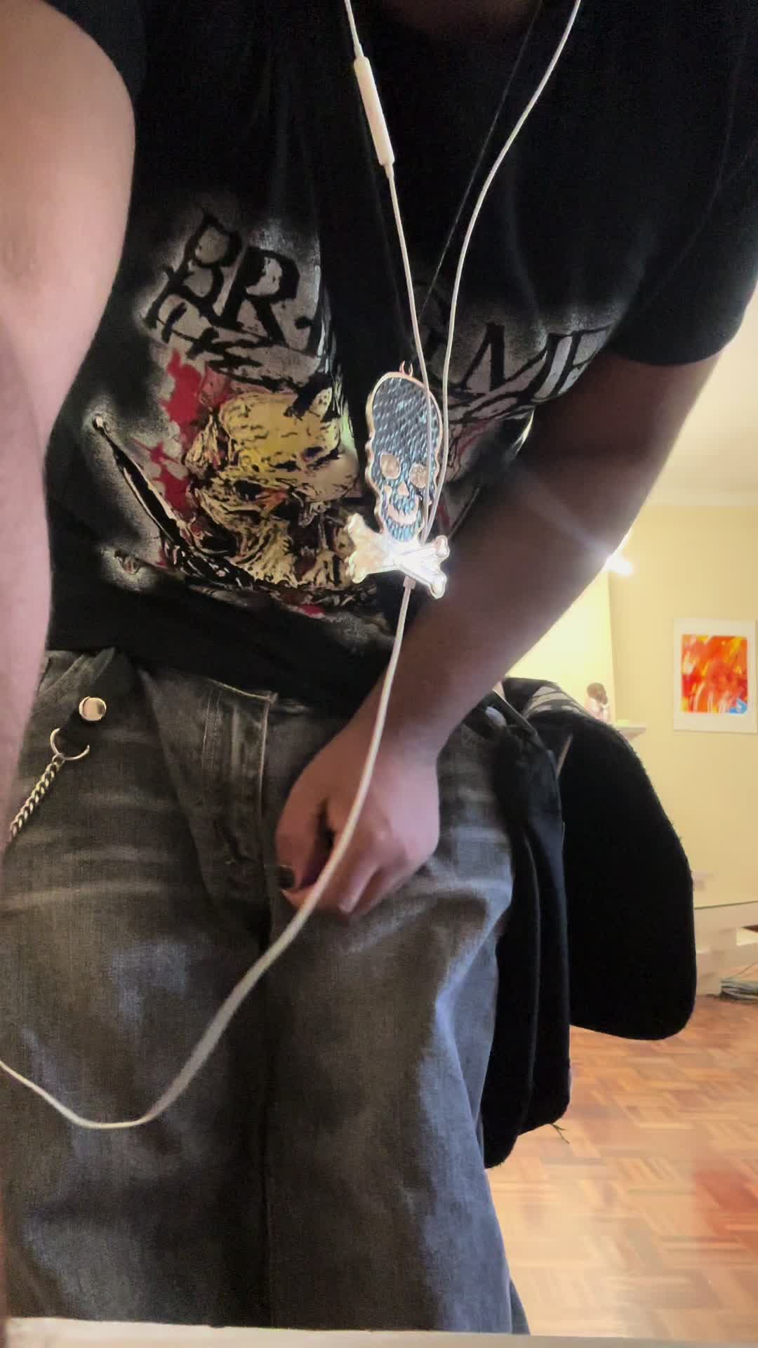 @🎧
