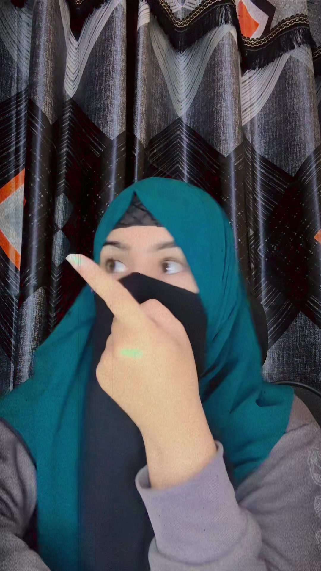 @𝘾𝙖𝙥𝙧𝙞𝙘𝙤𝙧𝙣♡
