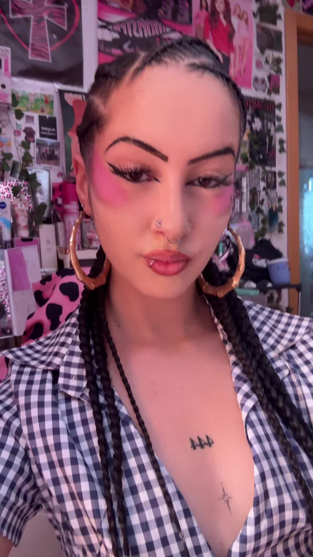 @SophieIIy