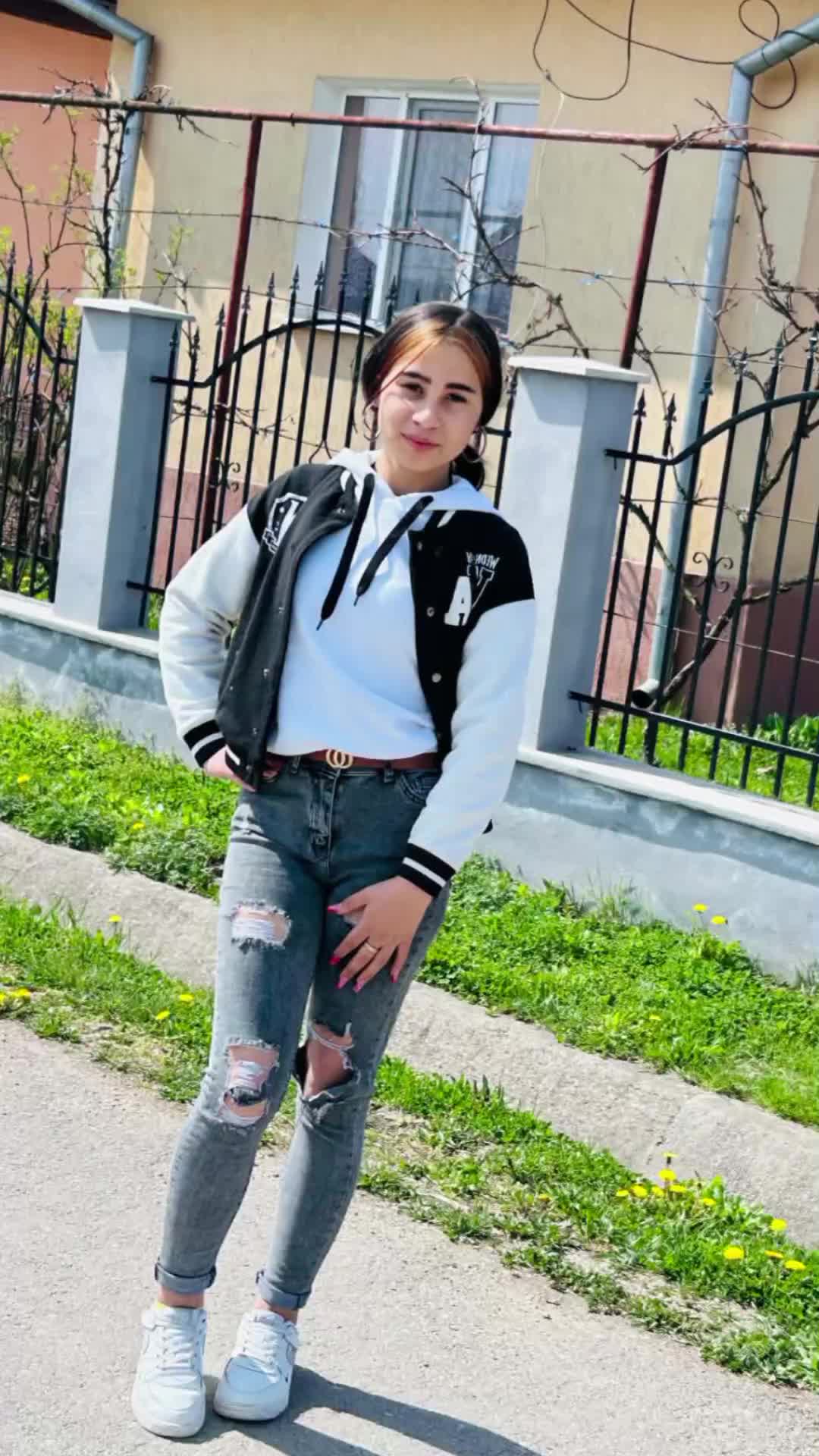 @Madalina Roberta