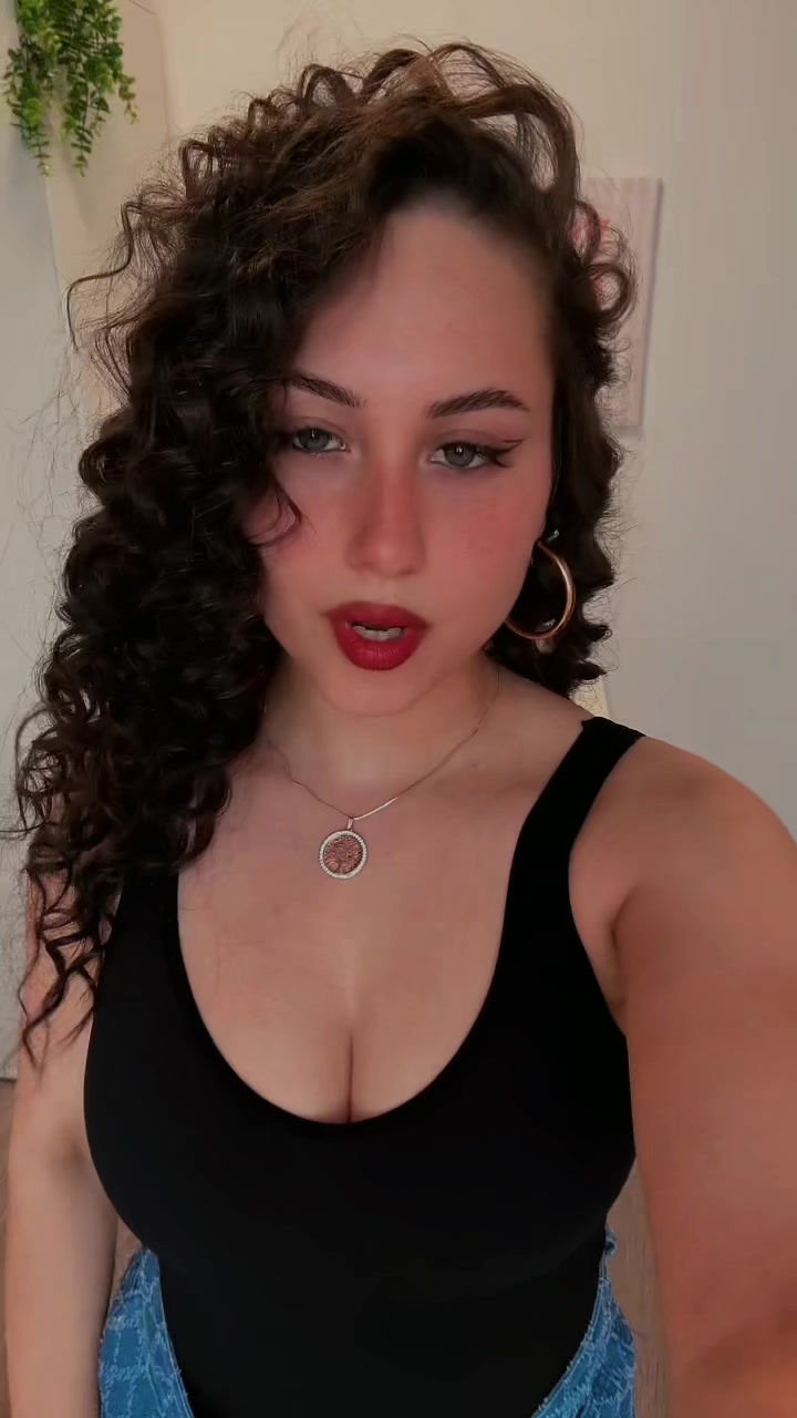 @Ana<3.CM