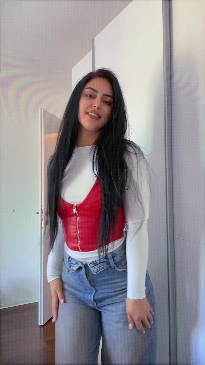 @Elena Jora