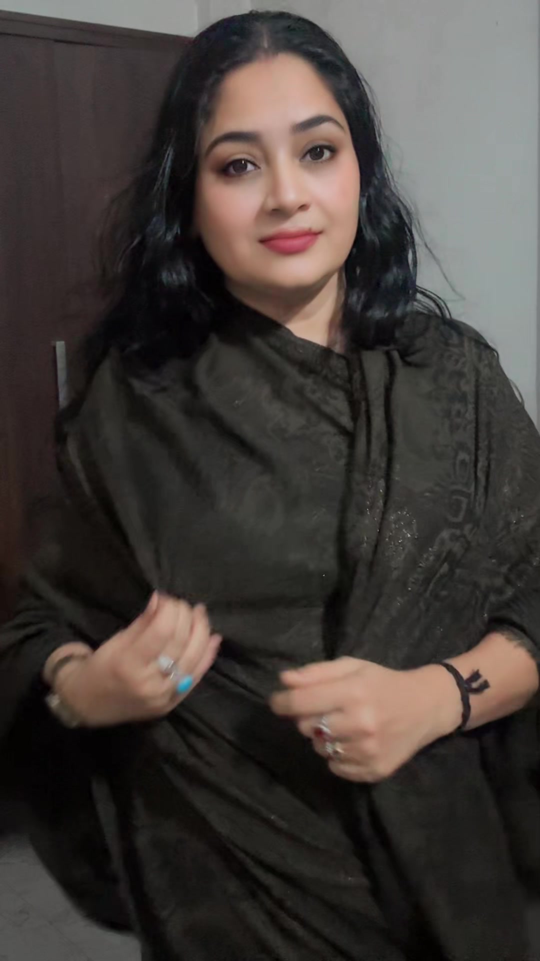 @പോന്നു മിന്നു