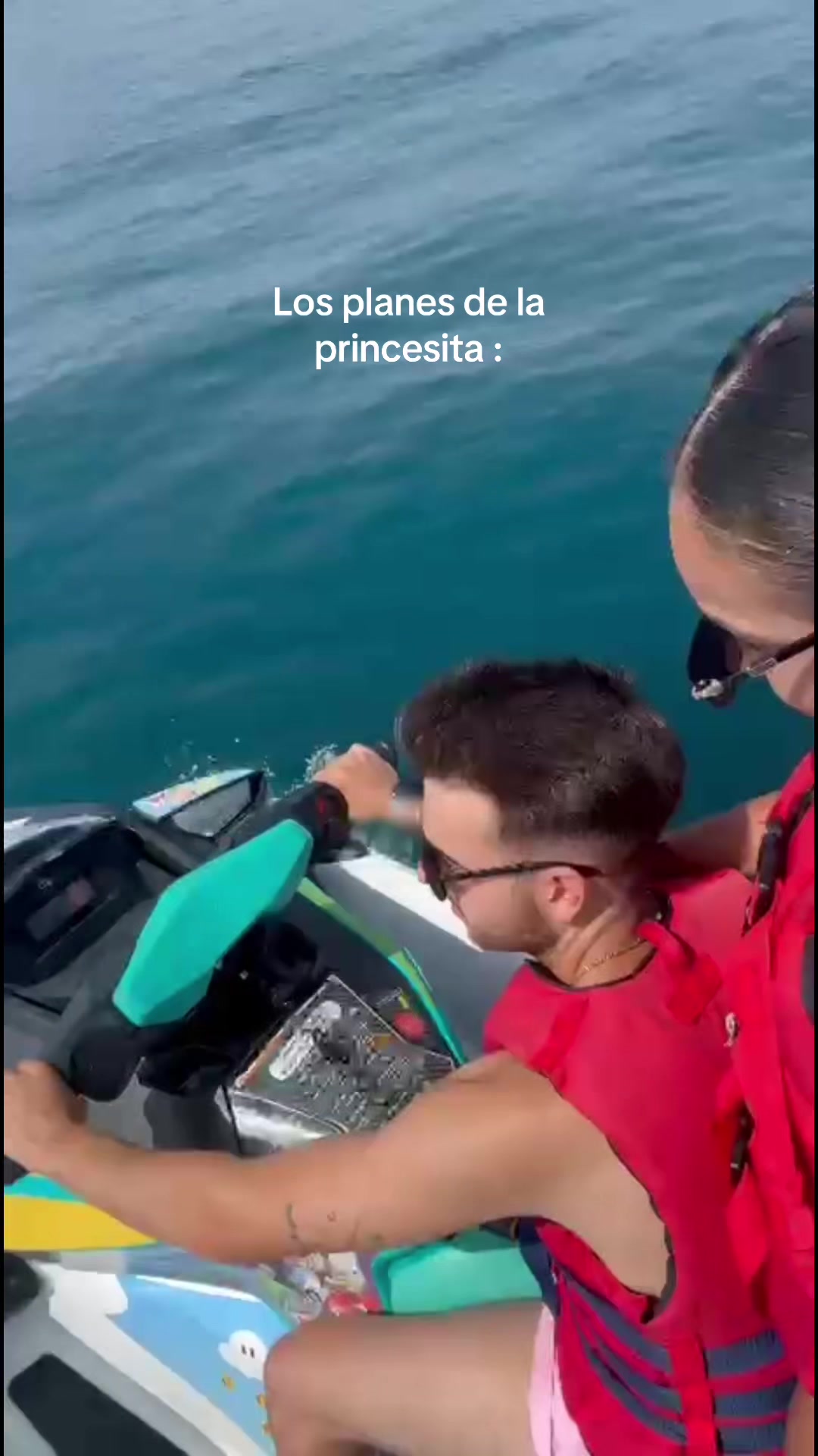 @Mar&iacute;a delgado