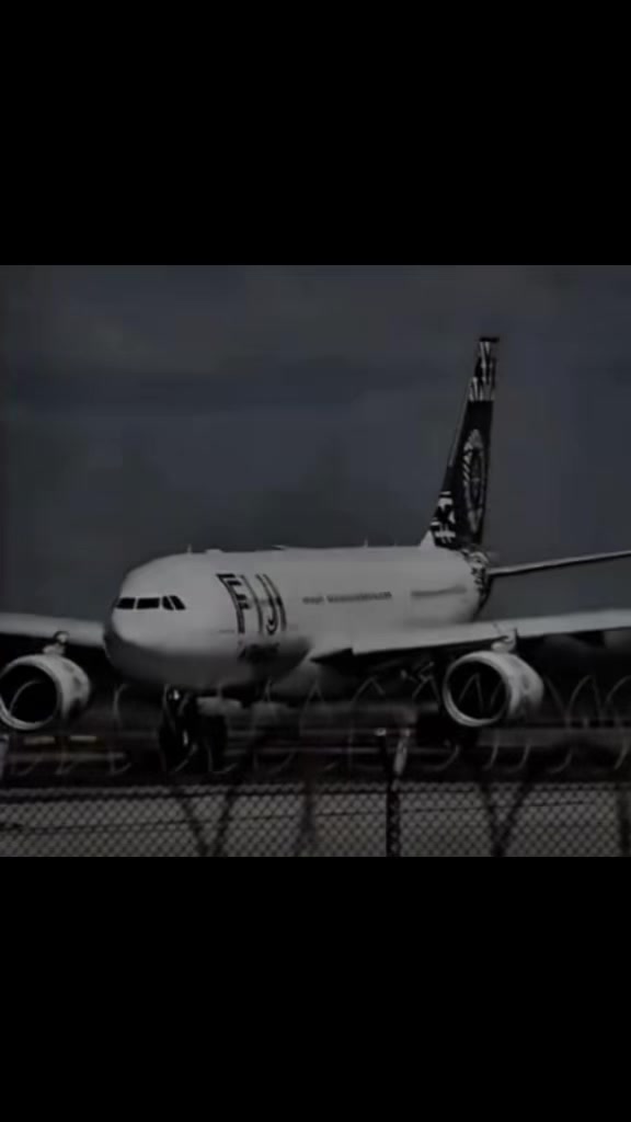 @The New Zealand plane spotter