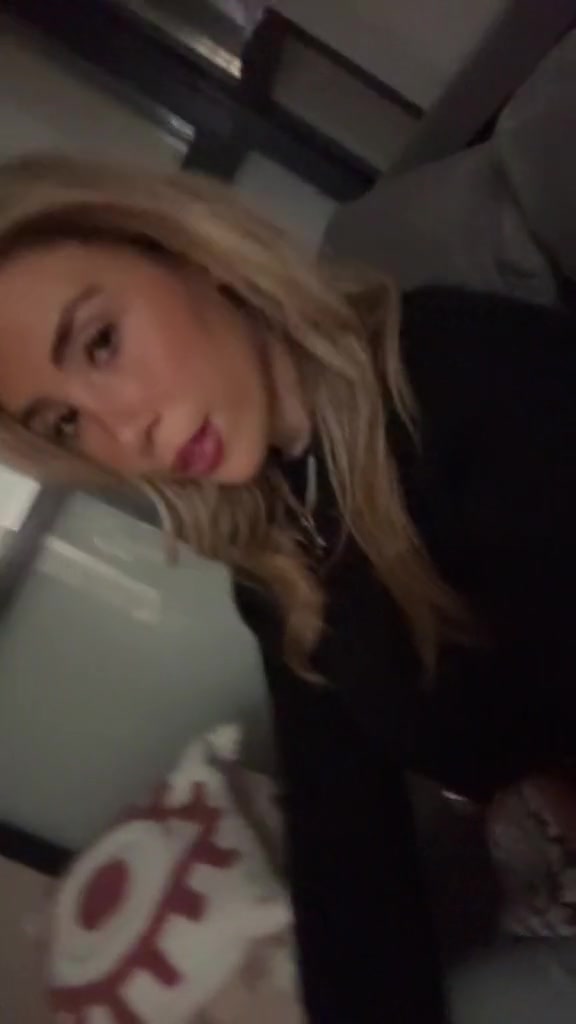 @Ella