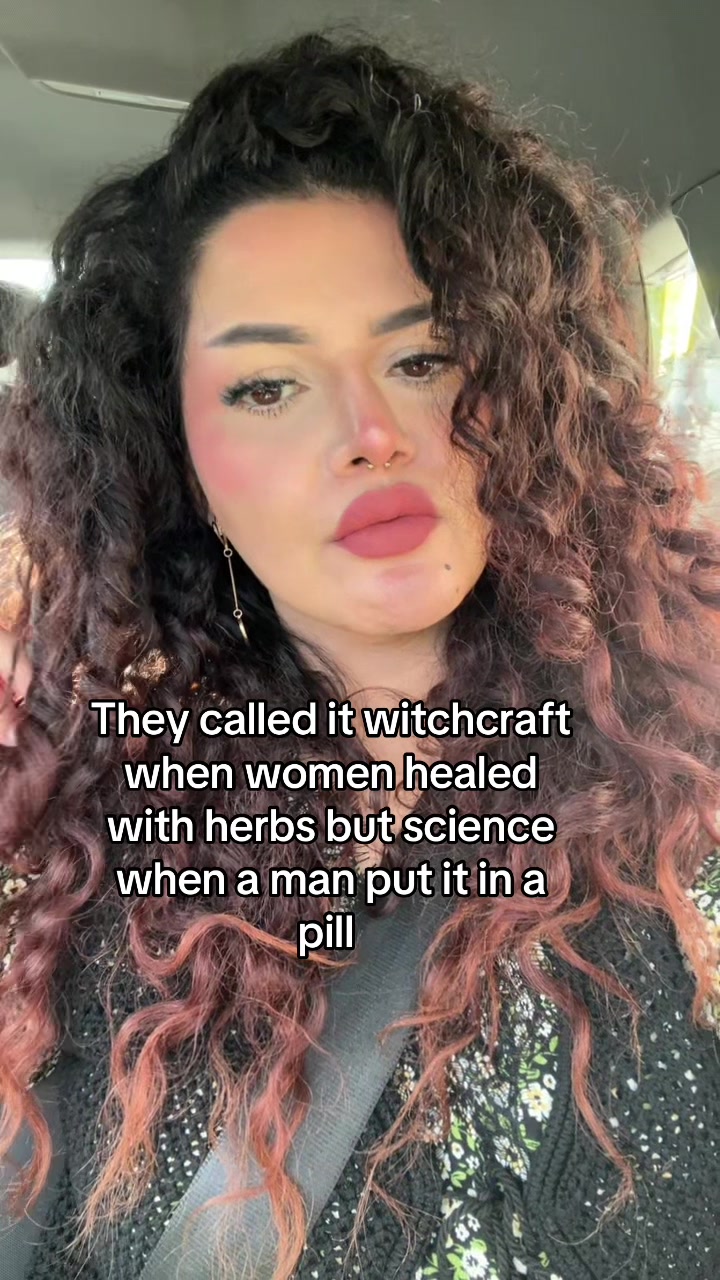 @curlzandconsciousness 𓂀