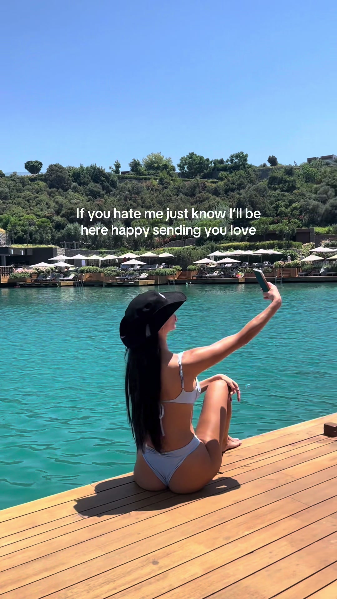 @emilyrosejonesx