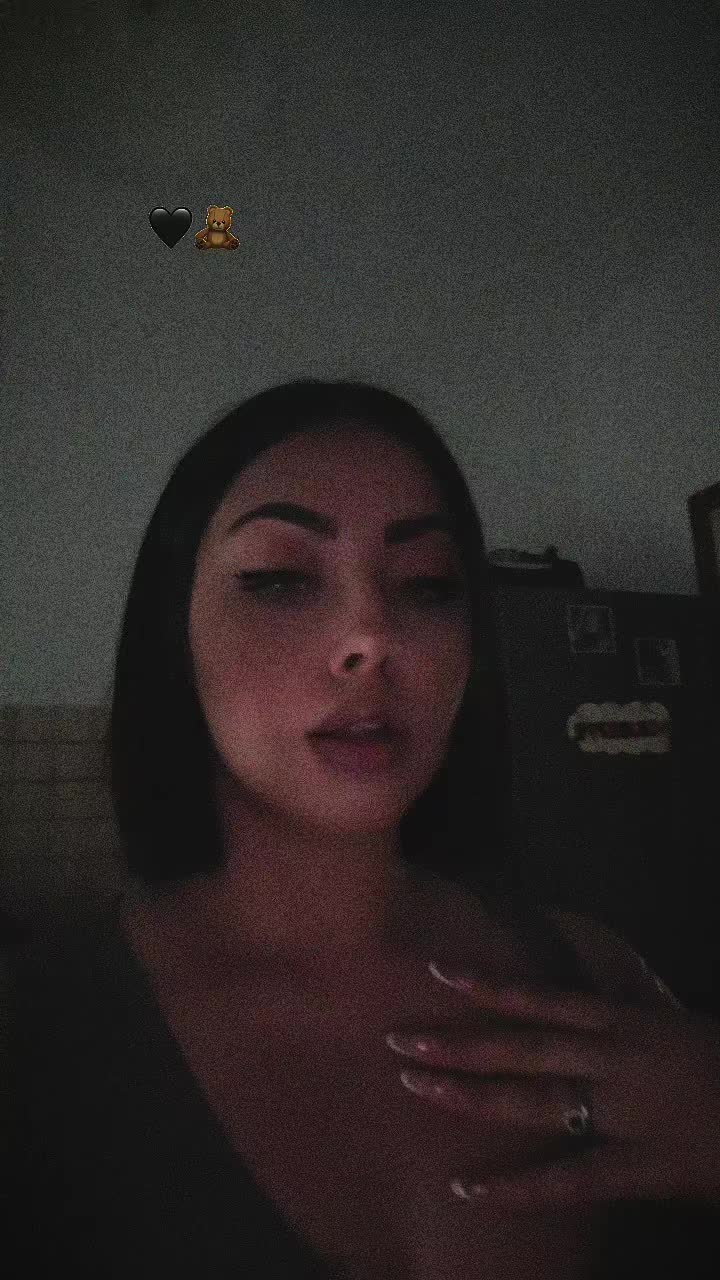 @Vanessa Lia