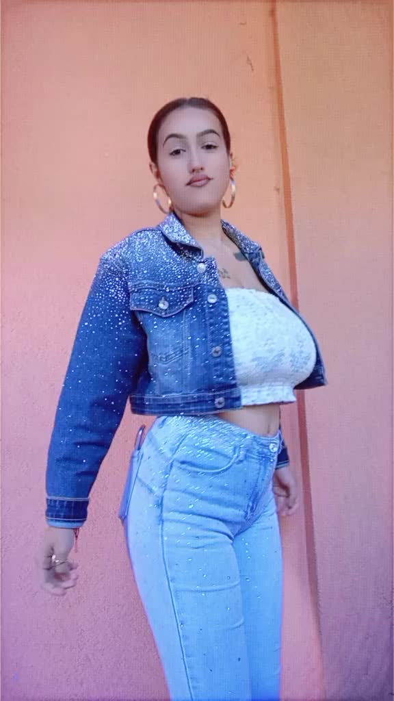 @Alexandra🤍👑