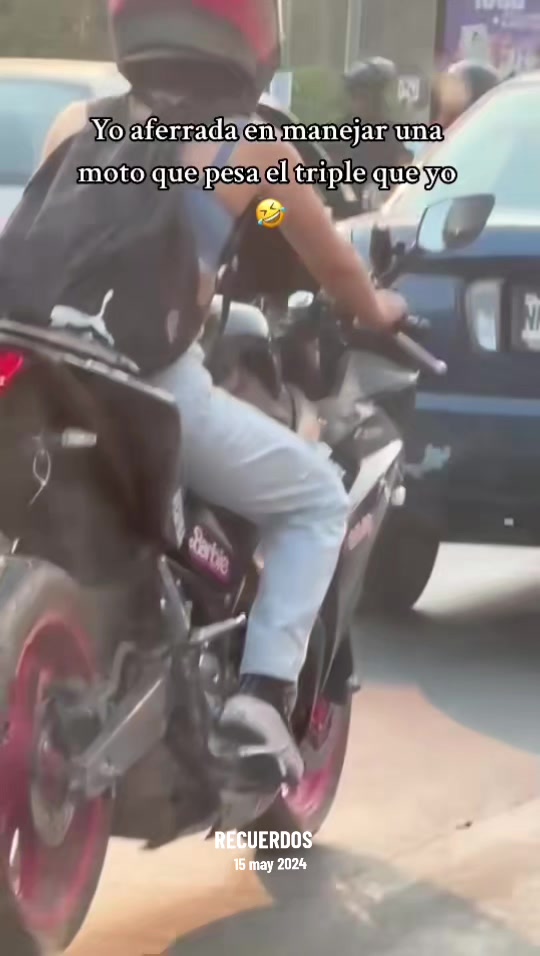 @La_pulgarcita_biker