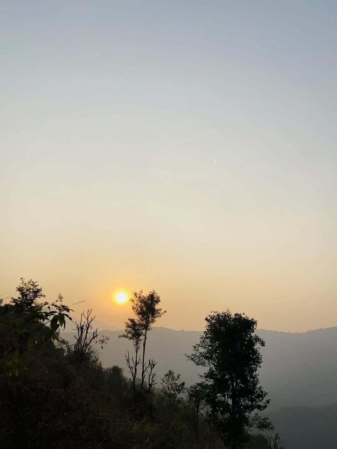 @अनुजा ᥫ᭡