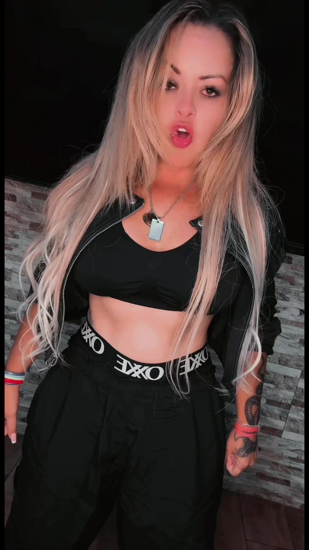 @Mau zumbao🖤🐼🖤🐧