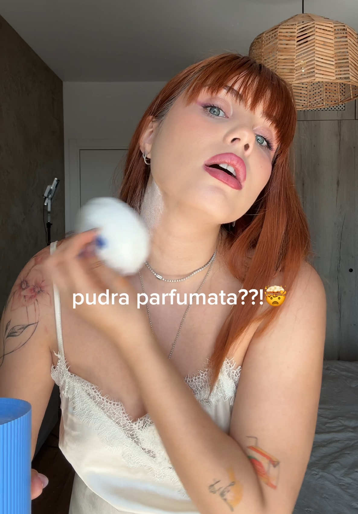 @Lăcră
