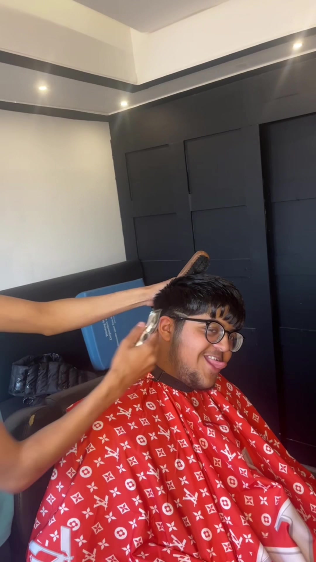 @huss.cutz