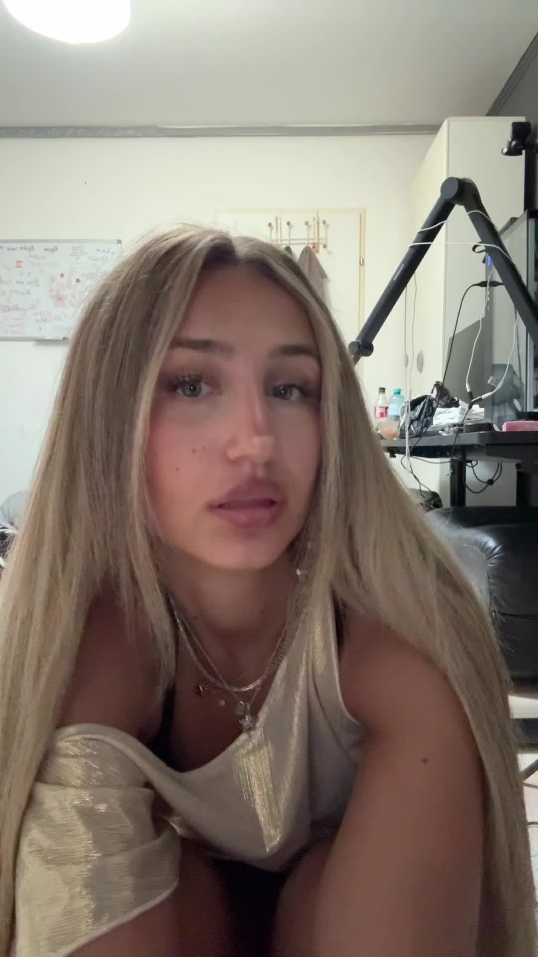 @alyshiadollll