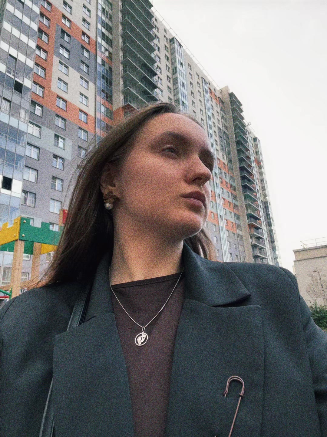 @Край