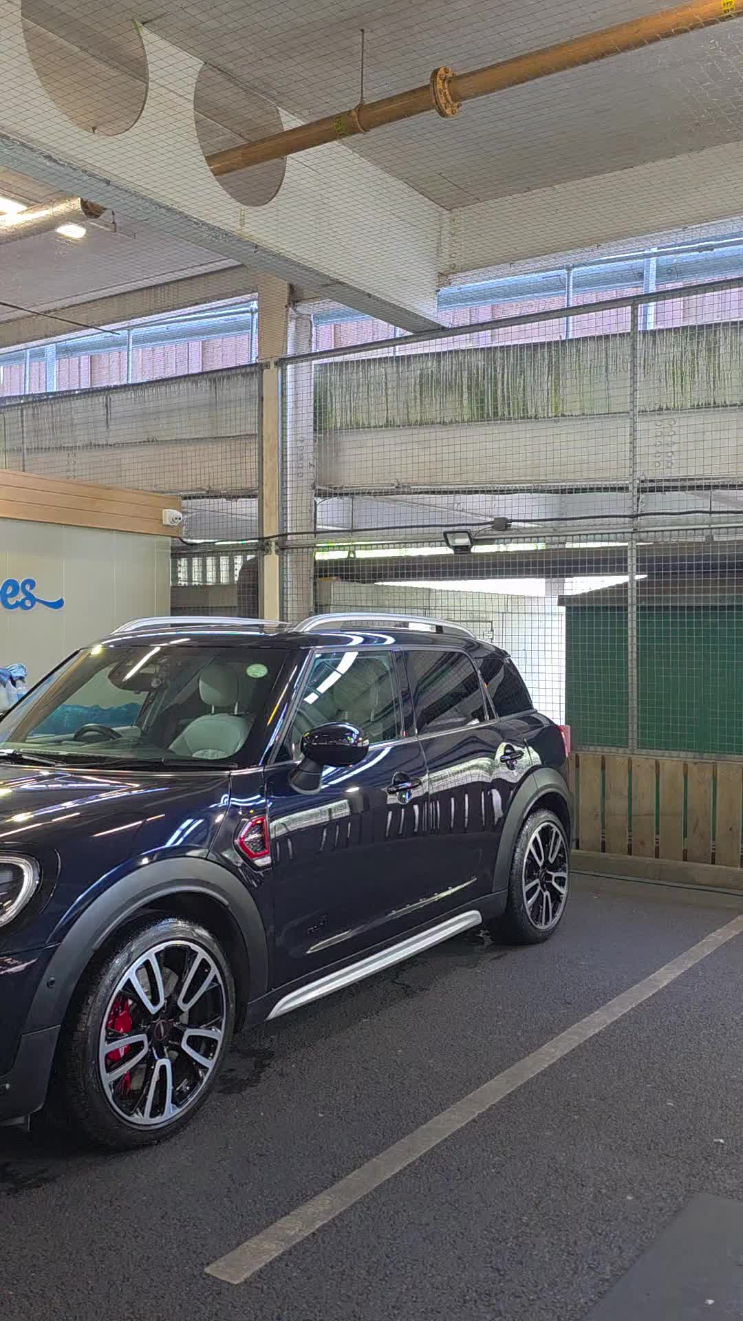 @Hednesford Waves hand car Wash