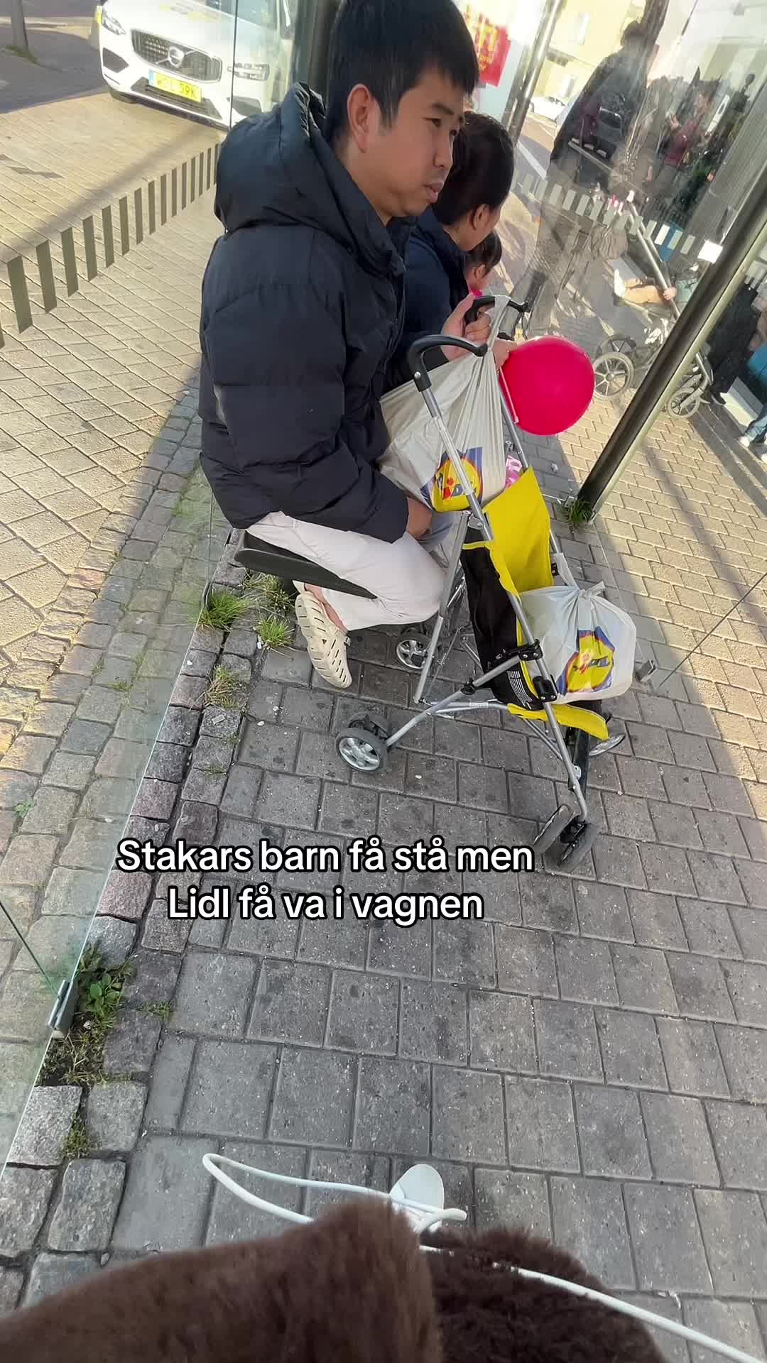 @𝕃𝕚𝕤𝕖𝕟