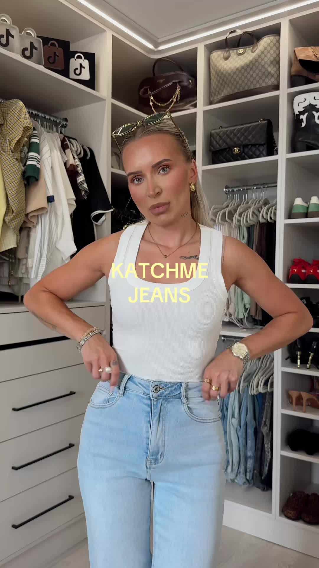 @Vikkyxo__