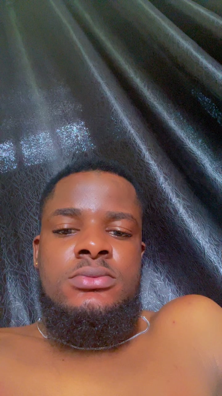 @Why Kay🖤