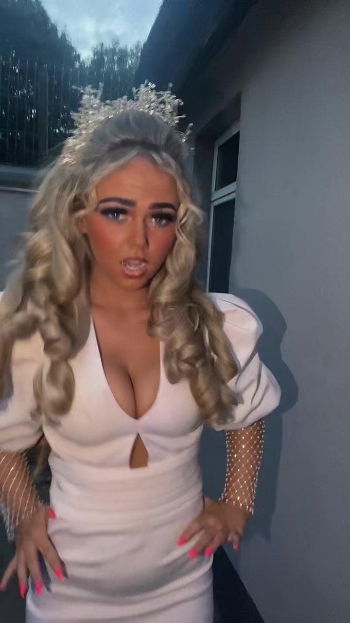 @ellensmag_18x