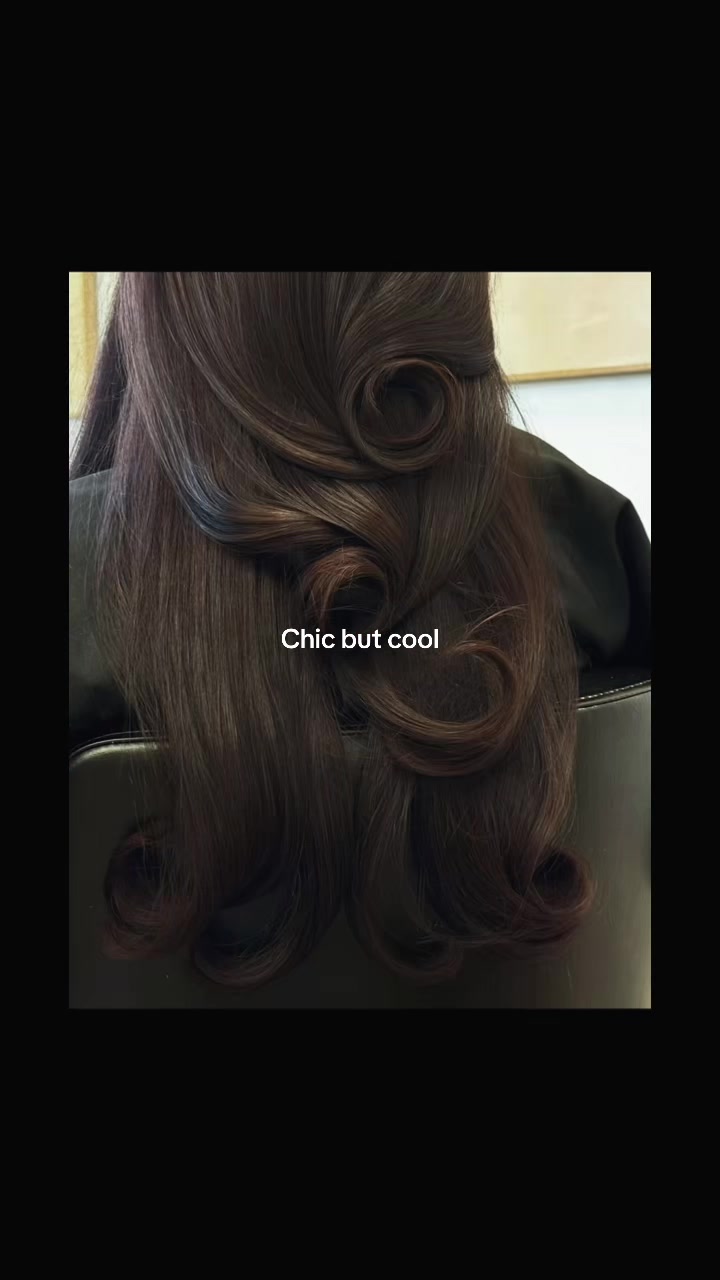@E.V.