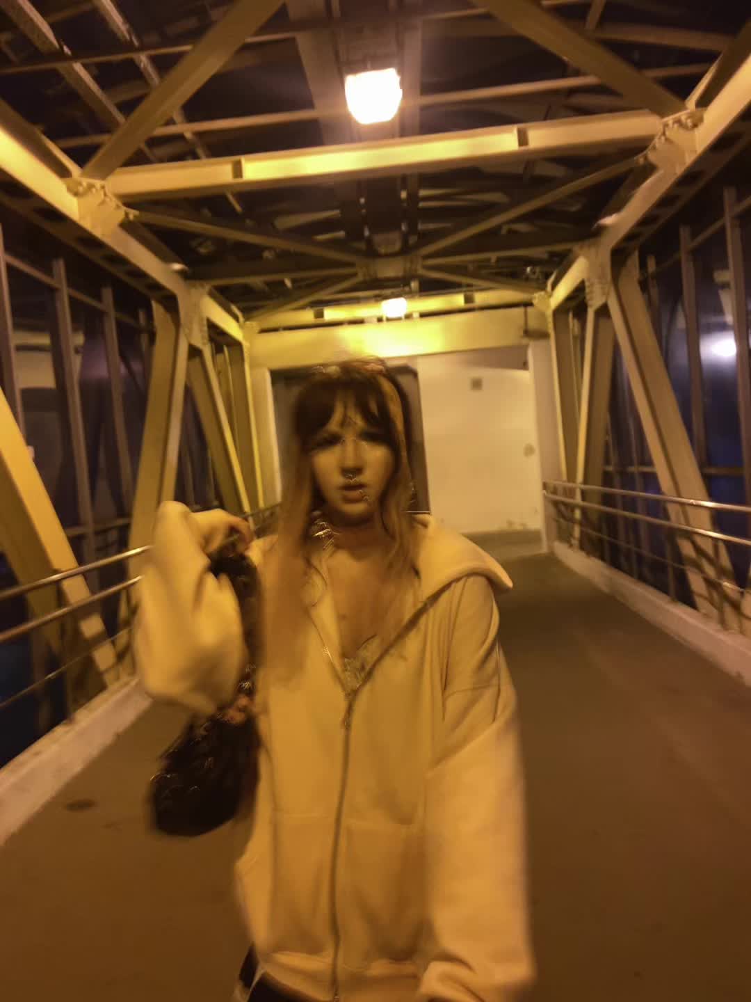 @s3Nyw3bS3x