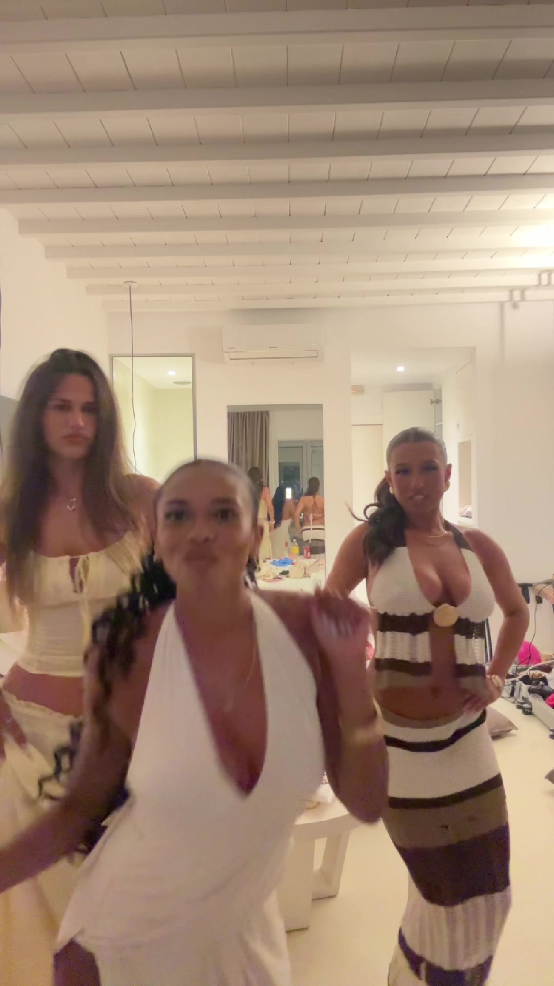 @Ren&eacute;e
