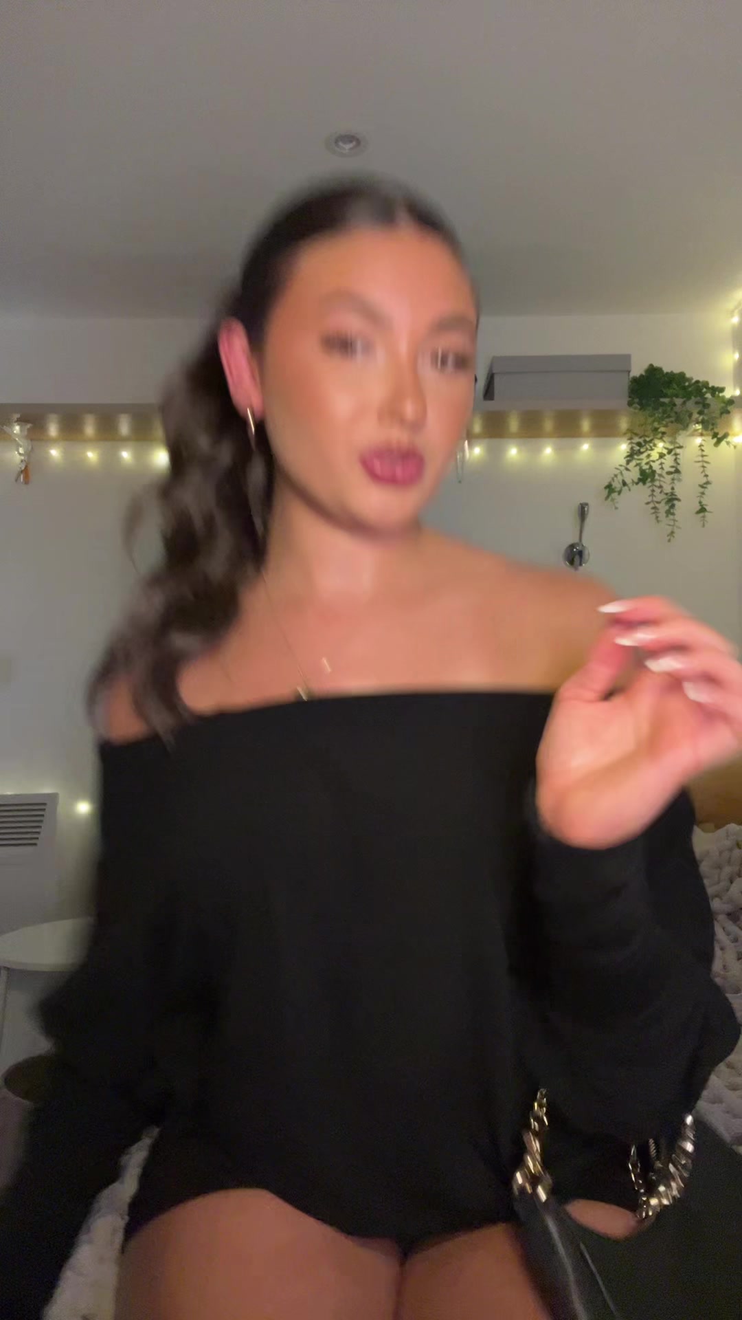 @laurenskay