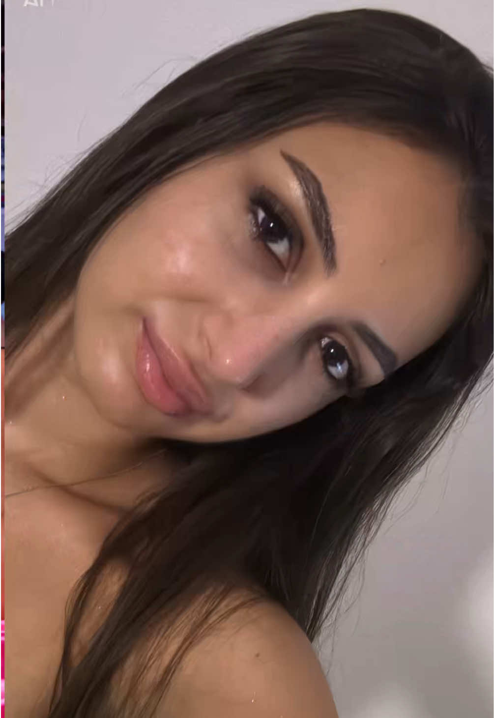 @_ella_882