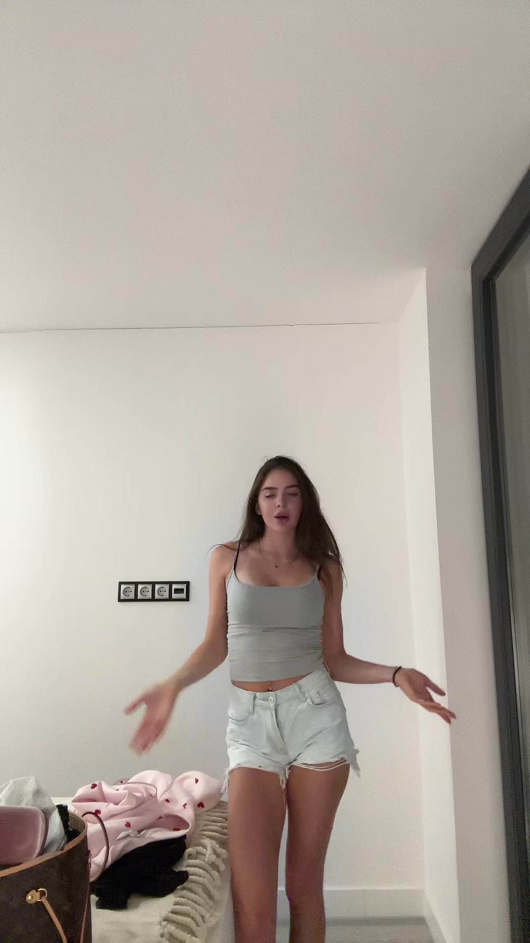 @Laura