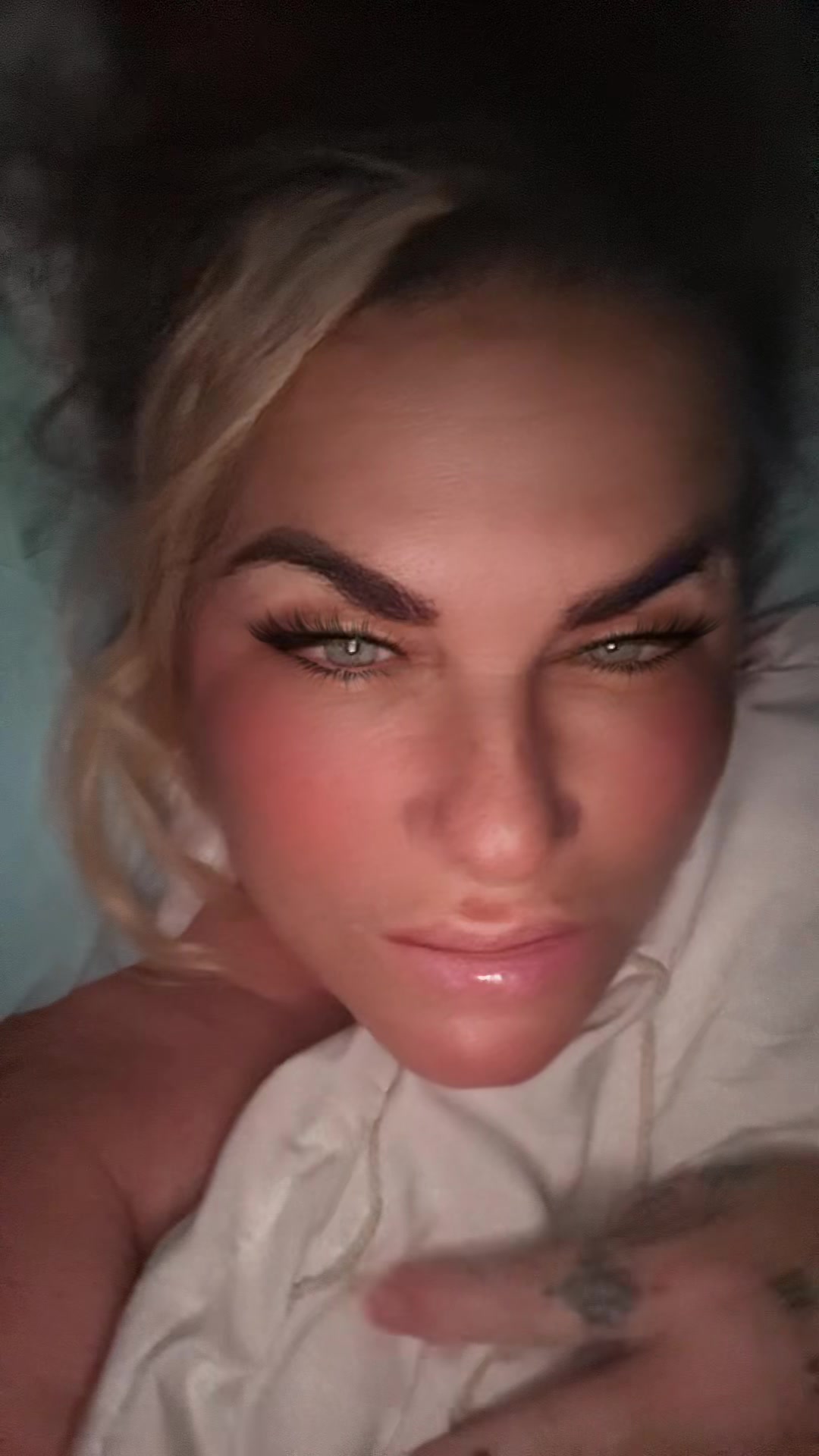 @rozzisarmy_