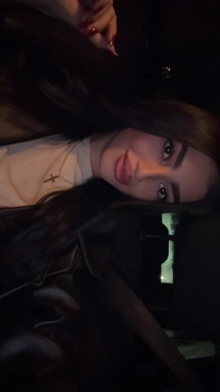 @Lucia Alexandra🧐