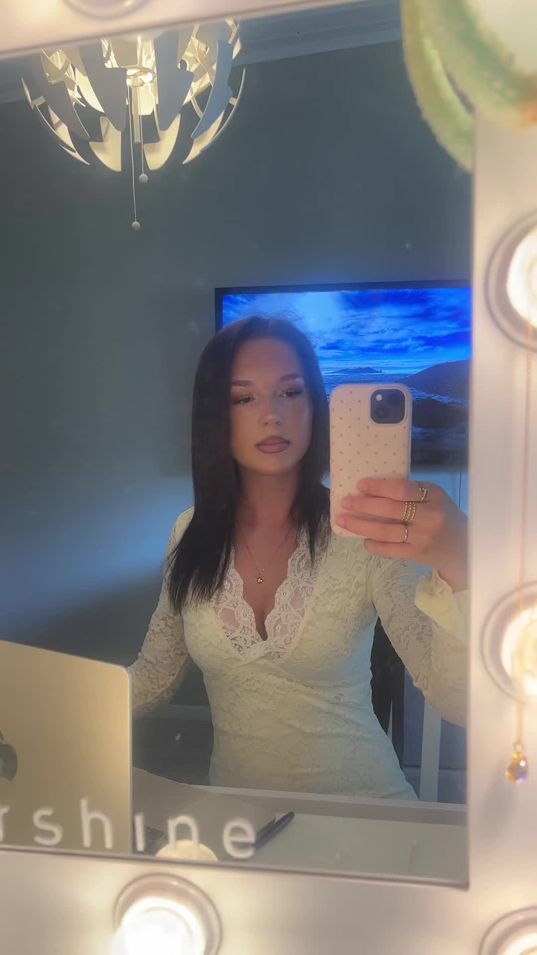 @Ella Karlsson