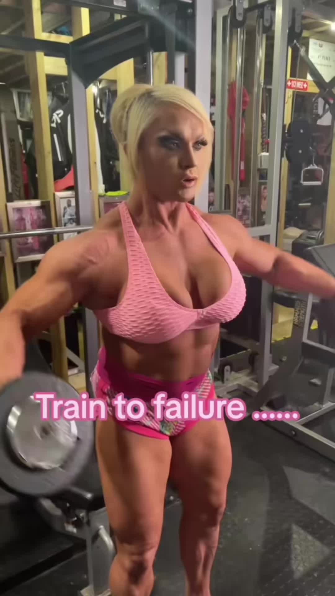@IFBB Pro Lisa Cross
