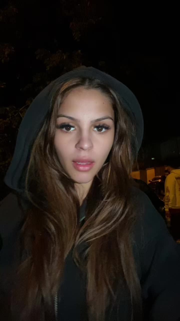 @Daniela Gabriela