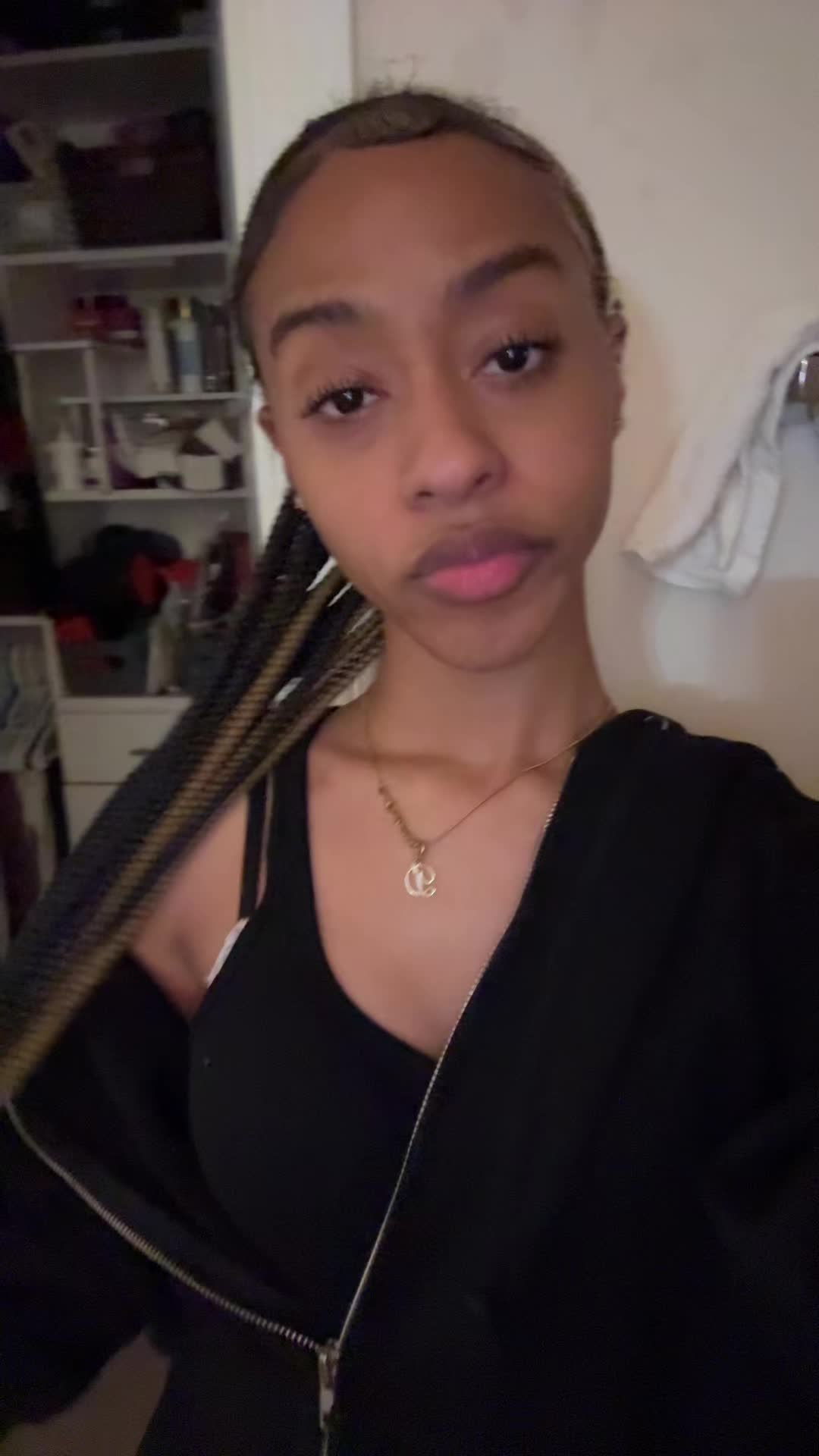 @adorkzvault._
