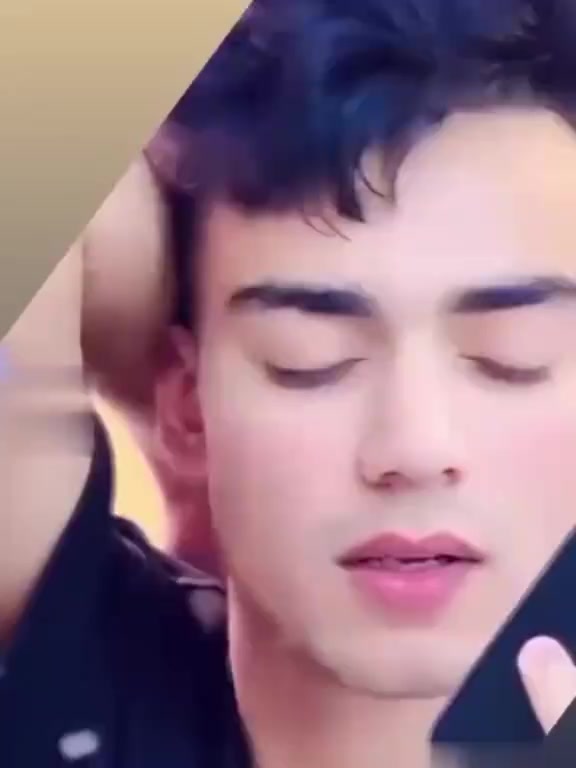 @┅━✿꧁শান্ত ছেলে ᥫ꧂✿━